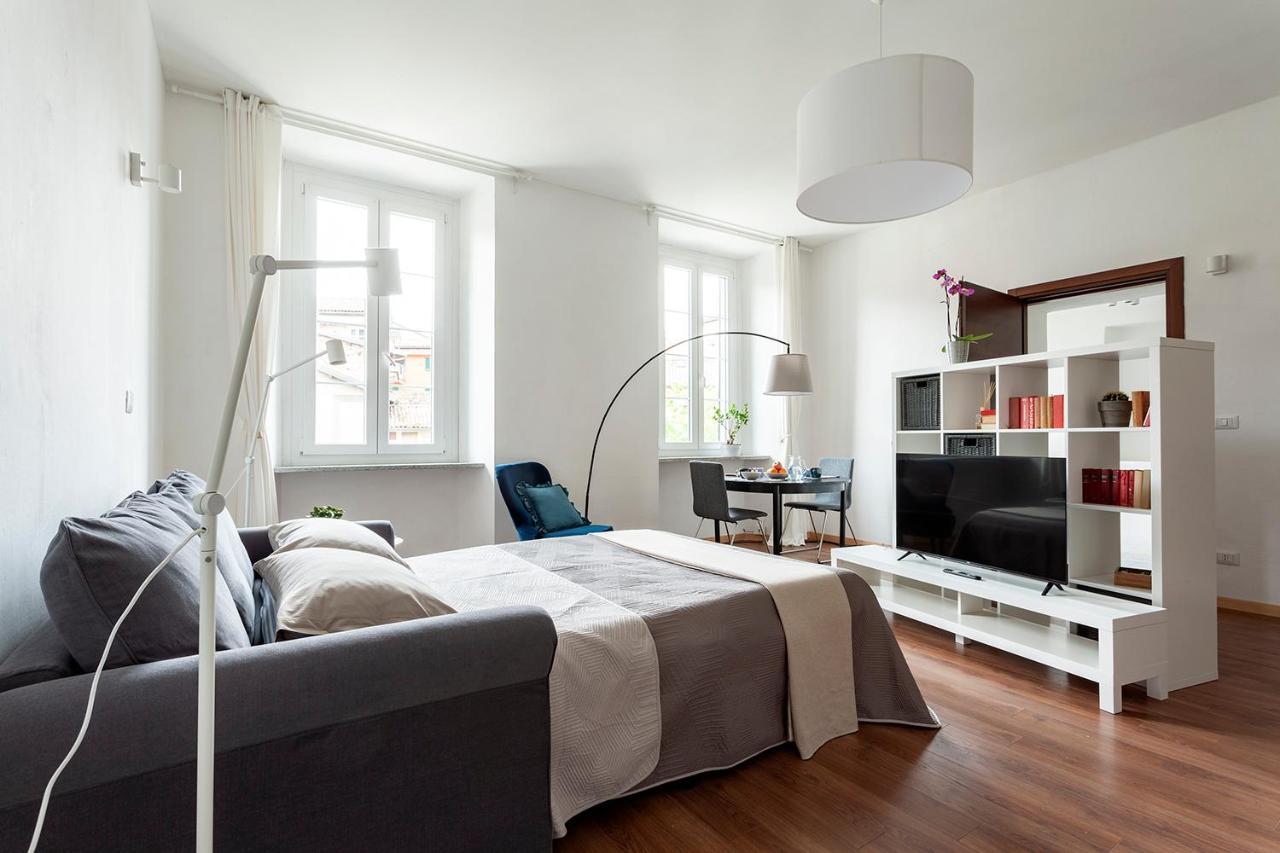 A Central Quiet Sunny Studio In Вербания Екстериор снимка